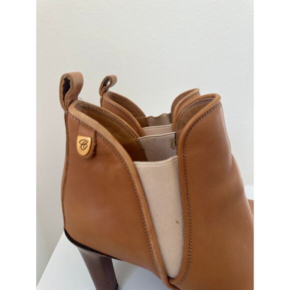 Chloe Tan Brown Leather Heeled Chelsea Ankle Booties Size 38 / US 7-7.5 - Picture 2 of 8